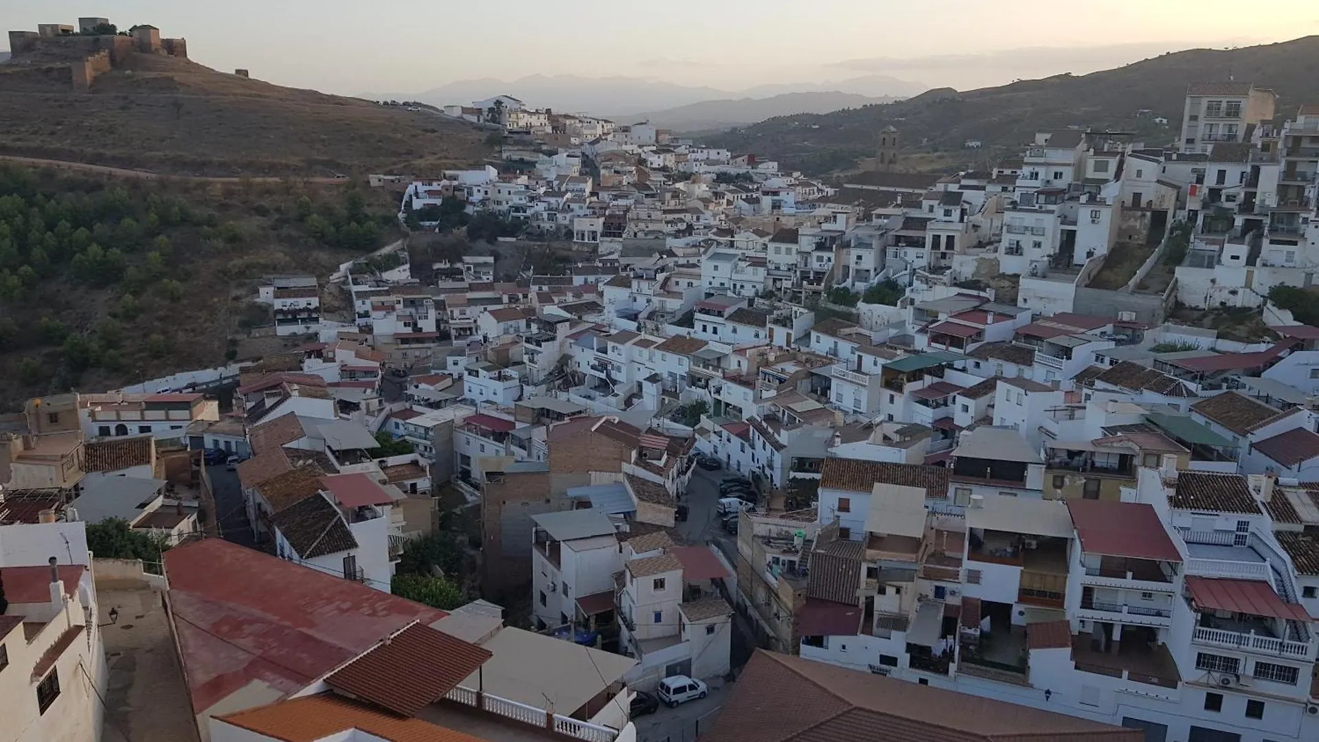 3-Bedroom Top Apartment With Amazing Views Álora